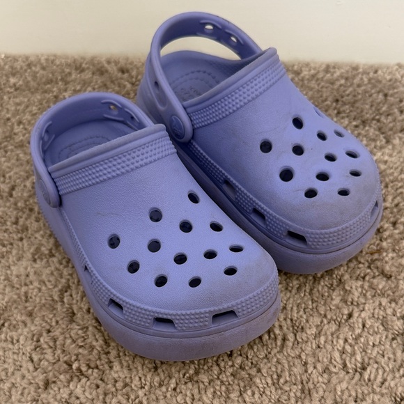 CROCS Other - Crocs Kids Purple Platform Clog Croc Sandal